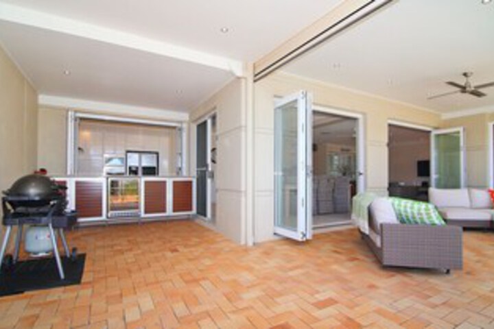 Terrace/Patio 15 of 17