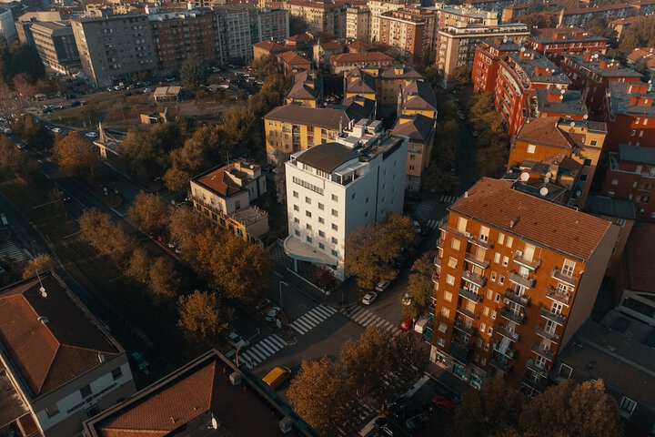 Hotel 82 of 83