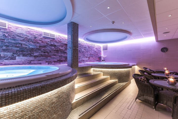 Spa 54 of 117