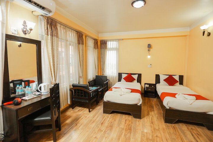 Room 32 of 85