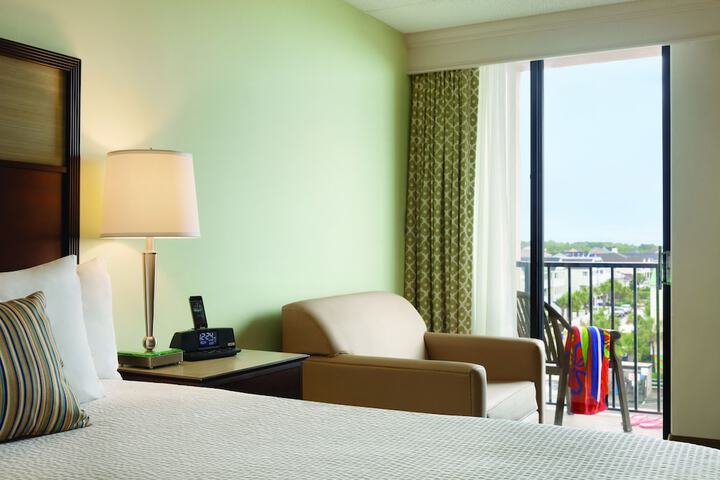 1 King Bed Pier View Balcony (8 of 8)