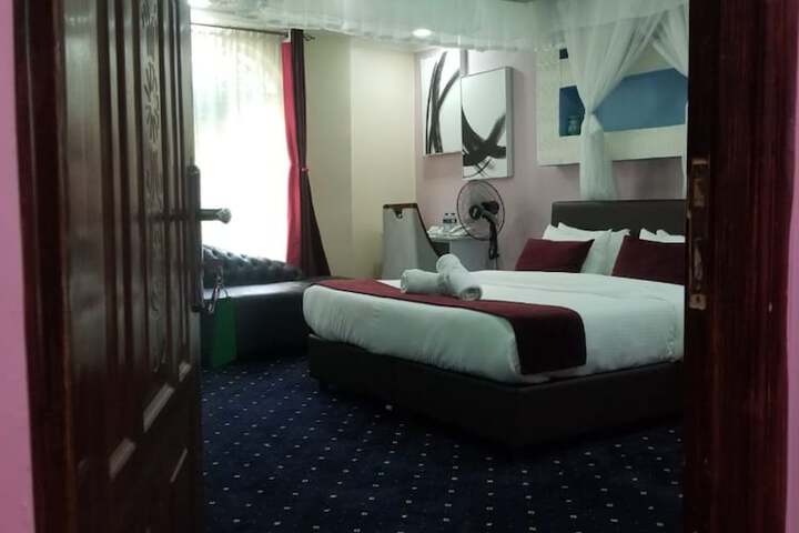 Room 17 of 62