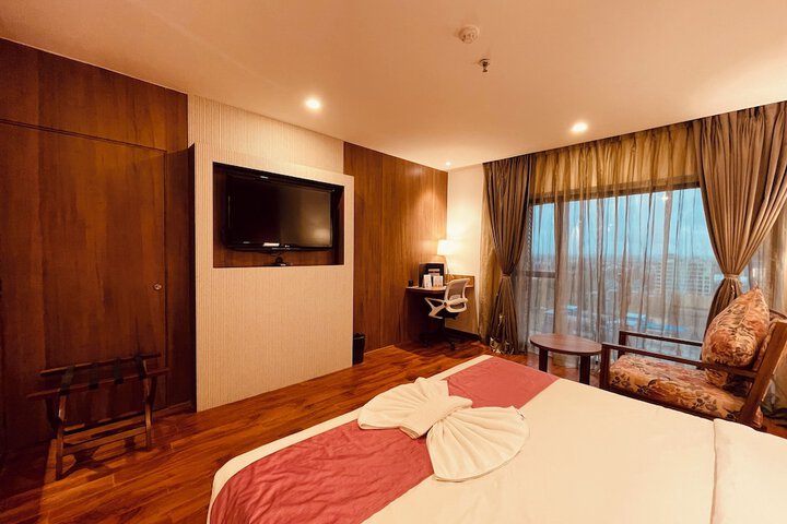 Room 25 of 121