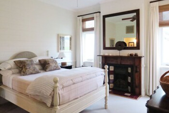 Room 51 of 79