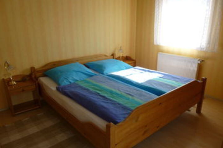 Room 17 of 32