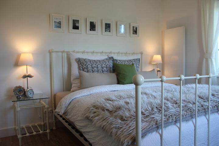 Room 5 of 44