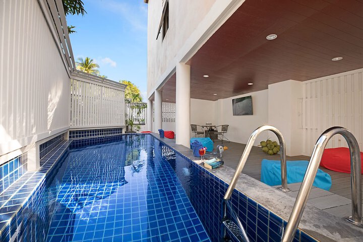 Pool 30 of 42