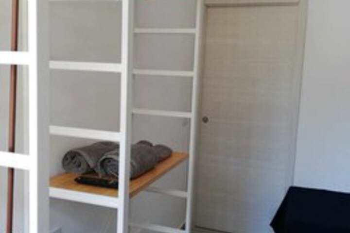 Room 29 of 35
