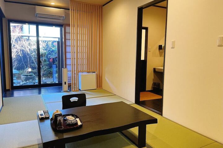 Room 20 of 123