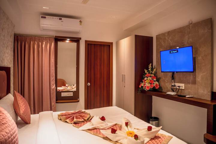Room 14 of 76