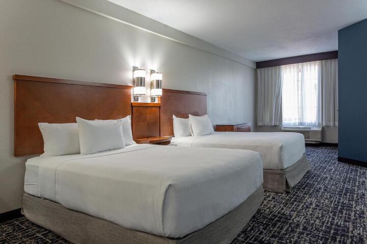 Quadruple Queen Size Bed (6 of 8)