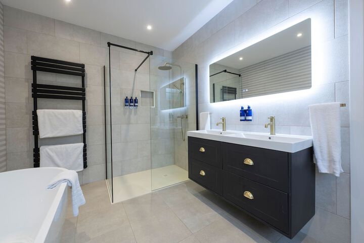 Bath Interior