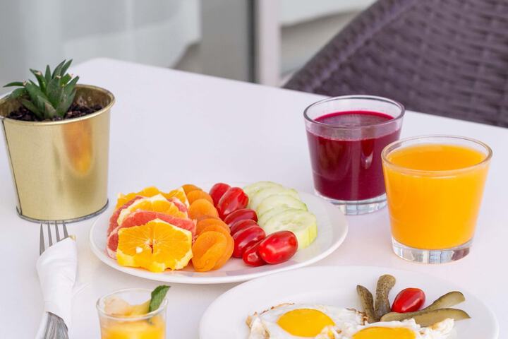 Breakfast/Coffee Service 62 of 143