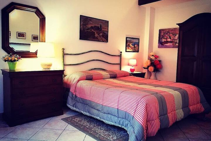Room 6 of 49