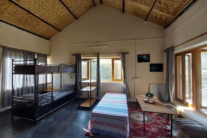 Room 2 of 7