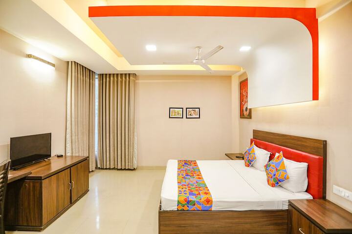 Room 17 of 32