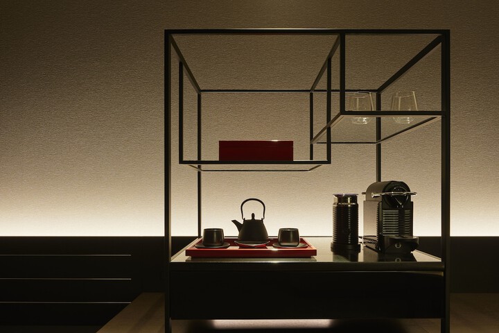 Room 14 of 106