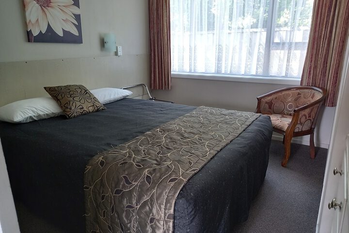 Room 3 of 35