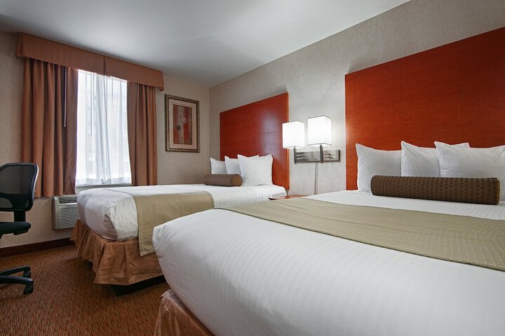 Room 6 of 23