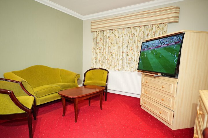 Room 26 of 68