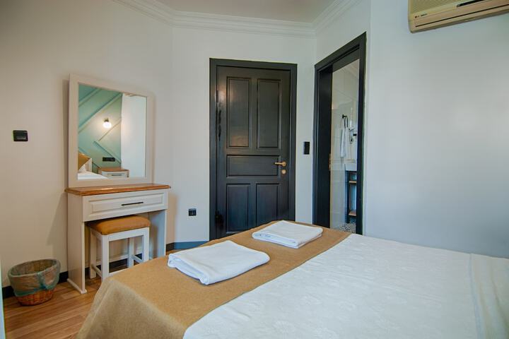 Room 43 of 135