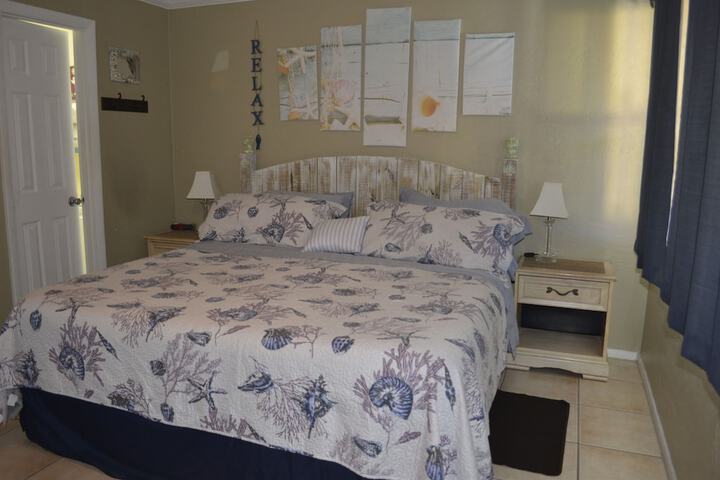 Room 33 of 50