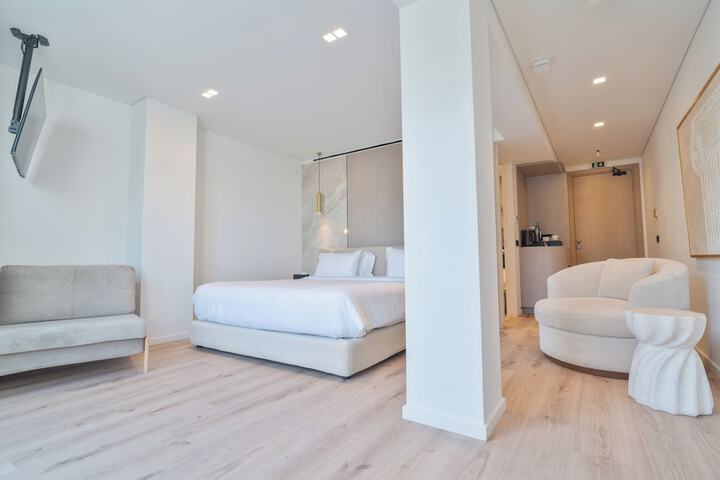 Room 48 of 109