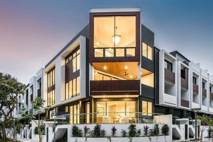 Manhattan Terrace House