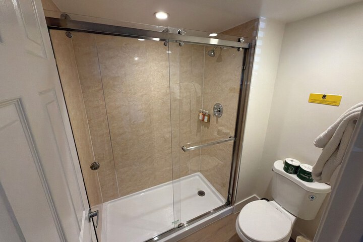 Room 80 of 120