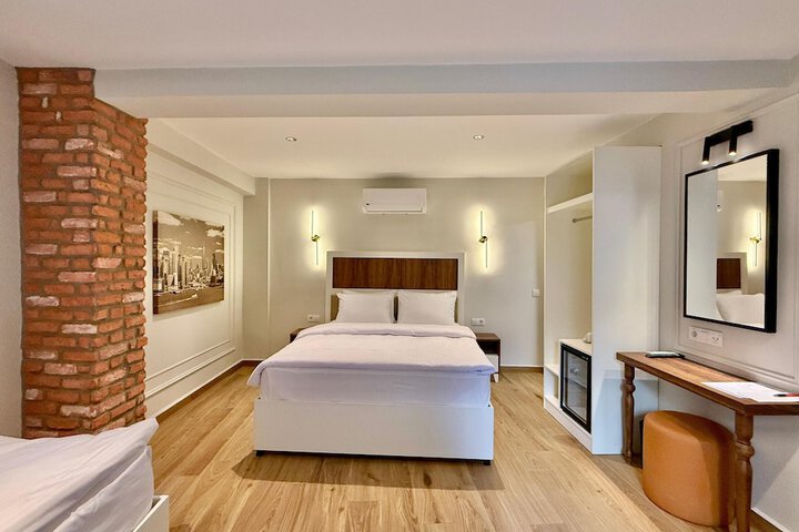 Room 22 of 126