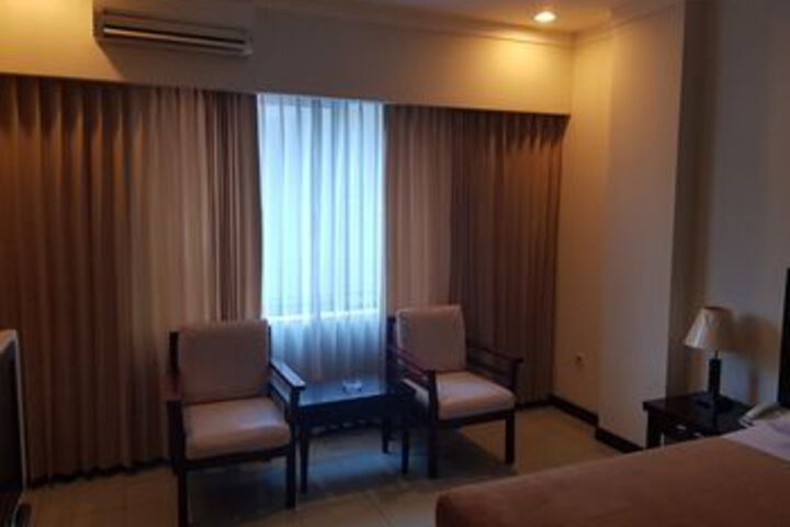 Room 22 of 31