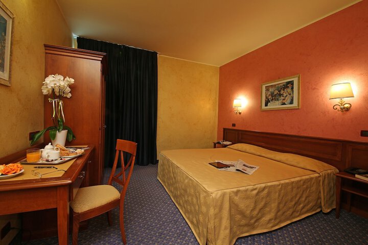 Room 13 of 55