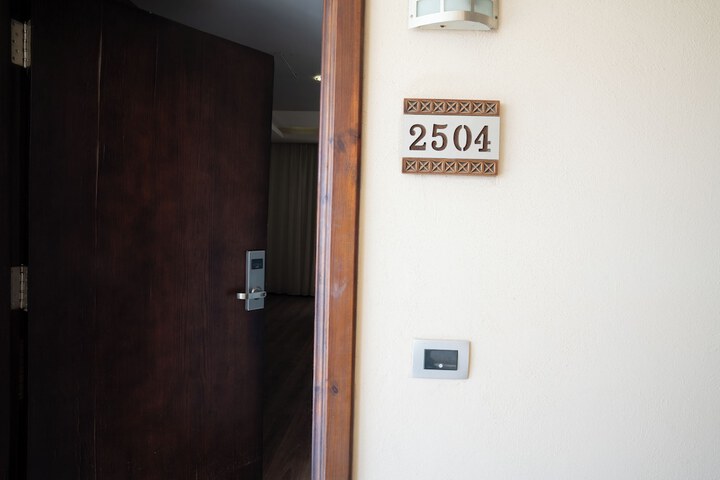 Room 14 of 59