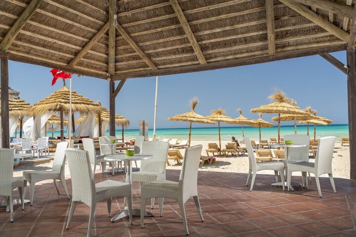 Beach bar