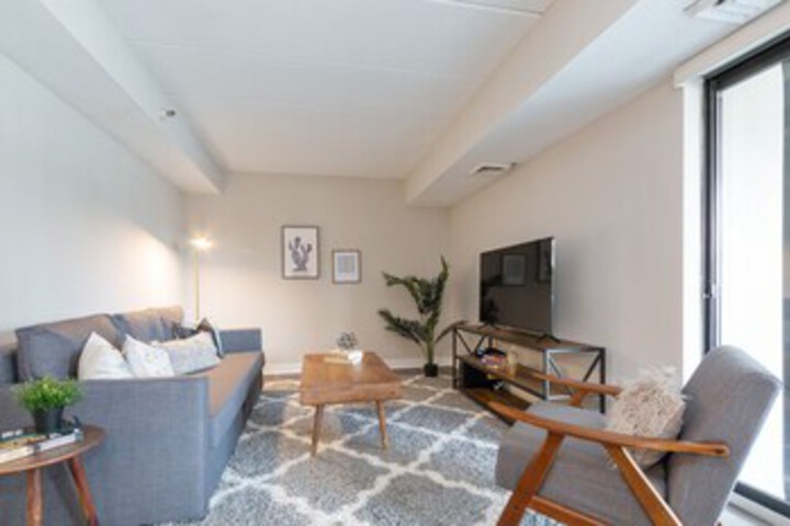 Room 18 of 307