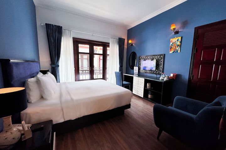 Room 26 of 84