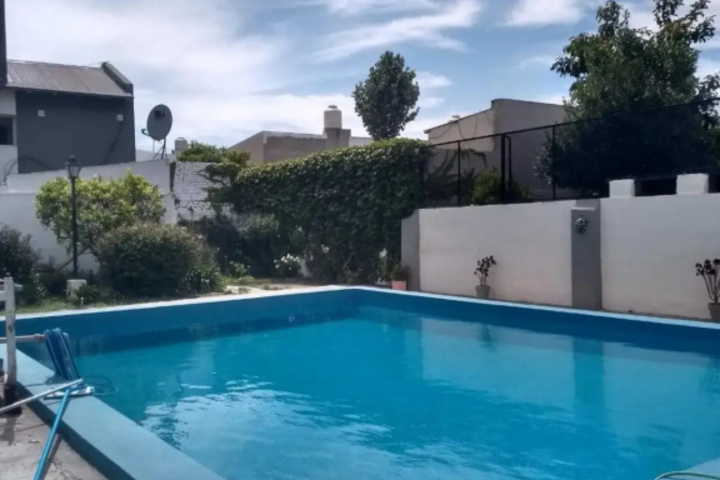 Pool 12 of 23