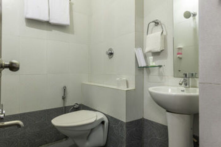 Room 2 of 22