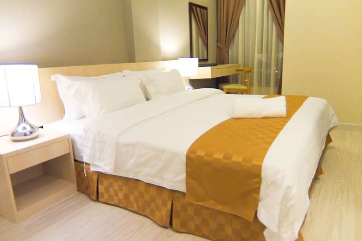 Room 12 of 39
