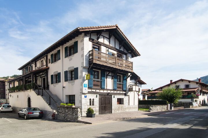 Hotel Atxaspi
