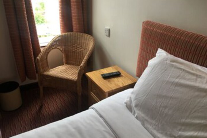 Room 76 of 85