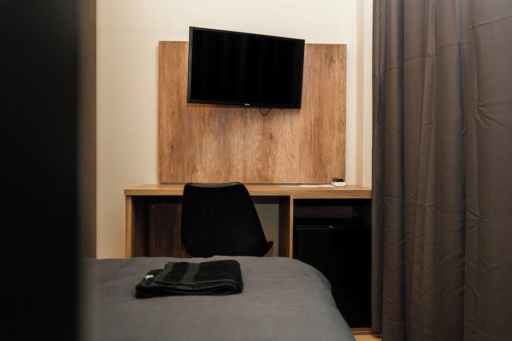 Room 14 of 25