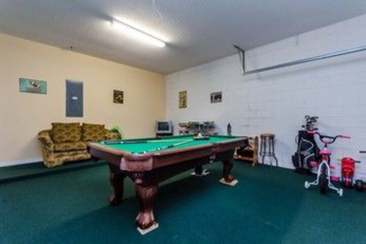 Room 13 of 26