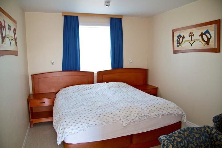 Room 10 of 78