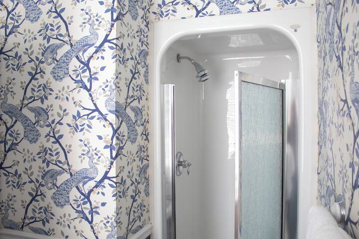 Room 42 of 54