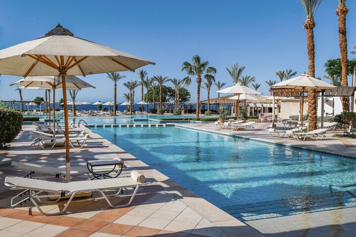 Pools & Facilities