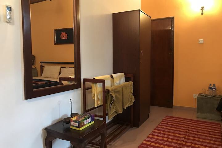 Room 12 of 53