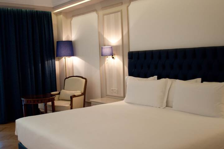 Room 19 of 96