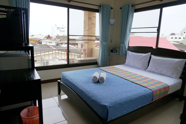 Room 4 of 44