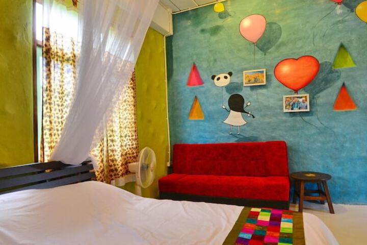 Room 6 of 39